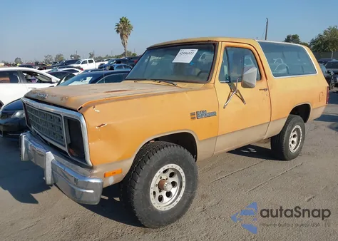 1982 Dodge Ramcharger Aw-100 z USA, uszkodzony, nr VIN 1B4GW12R5CS265968